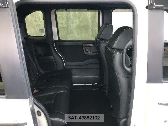 Honda N BOX CUSTOM 2017-10 307166-3
