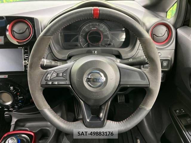 Nissan NOTE 2017-06 219920-11