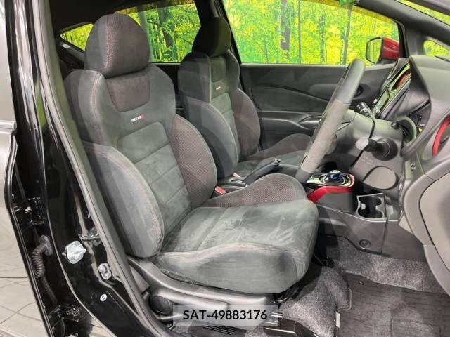 Nissan NOTE 2017-06 219920-8