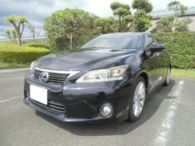 Lexus CT 2011-07 9700-10