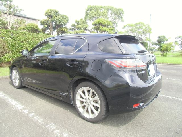 Lexus CT 2011-07 9700-16