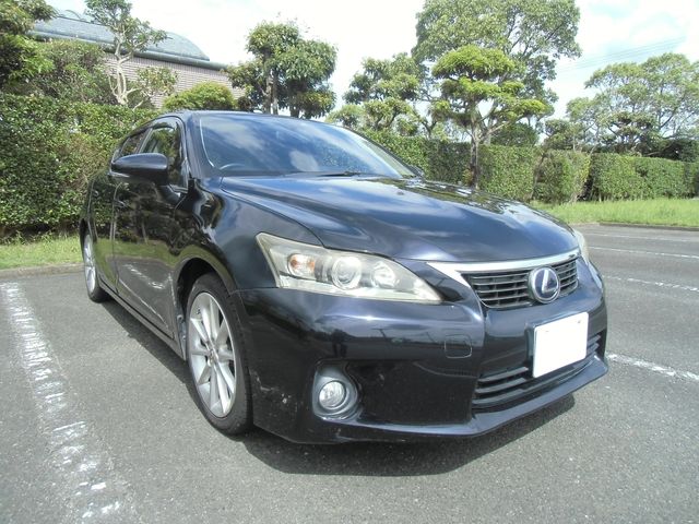 Lexus CT 2011-07 9700-5