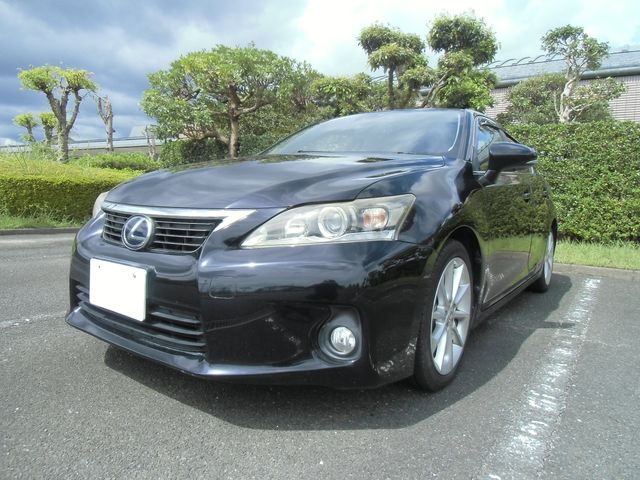 Lexus CT 2011-07 9700-9