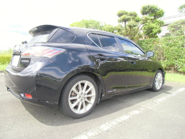 Lexus CT 2011-07 9700-19