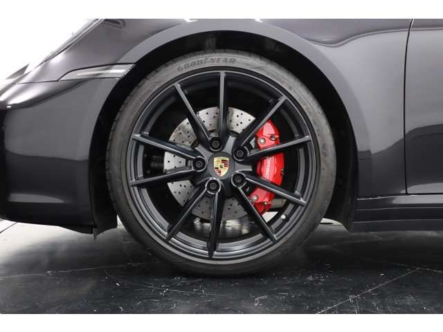 Porsche 911 2020-02 15176-3