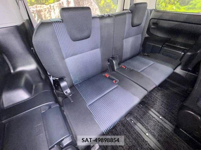 Toyota NOAH 2015-09 321476-10