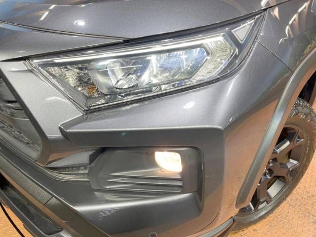 Toyota RAV4 2021-03 196662-11