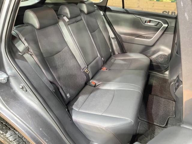Toyota RAV4 2021-03 196662-9