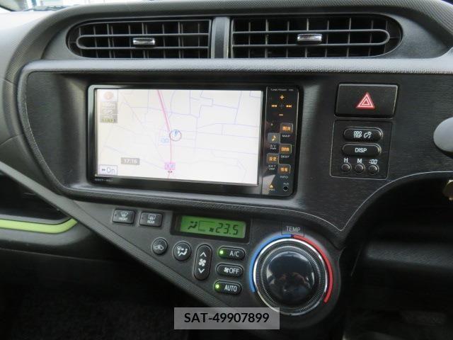 Toyota AQUA 2012-02 260644-8