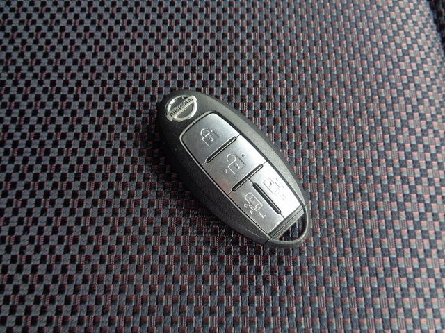 Nissan SERENA 2012-11 16157-26