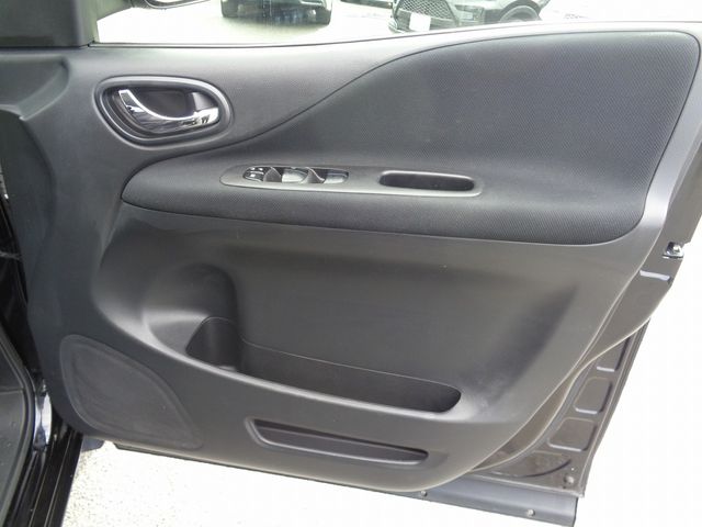 Nissan SERENA 2012-11 16157-22