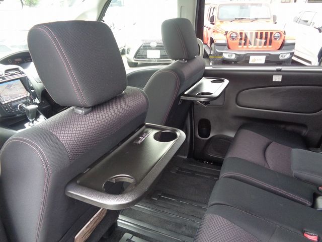 Nissan SERENA 2012-11 16157-20
