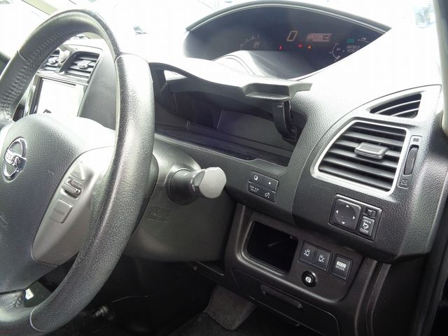 Nissan SERENA 2012-11 16157-18
