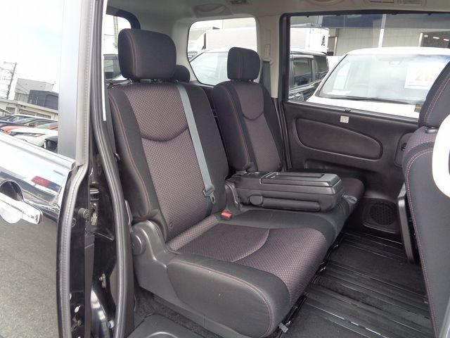 Nissan SERENA 2012-11 16157-5