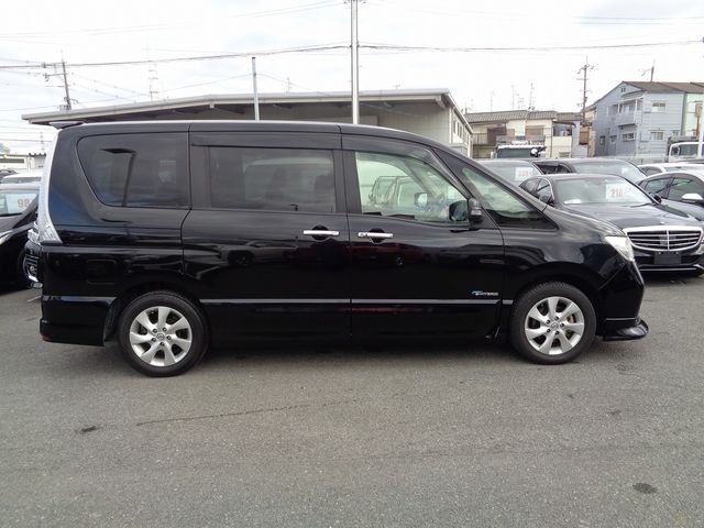 Nissan SERENA 2012-11 16157-27