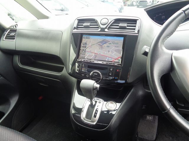 Nissan SERENA 2012-11 16157-13