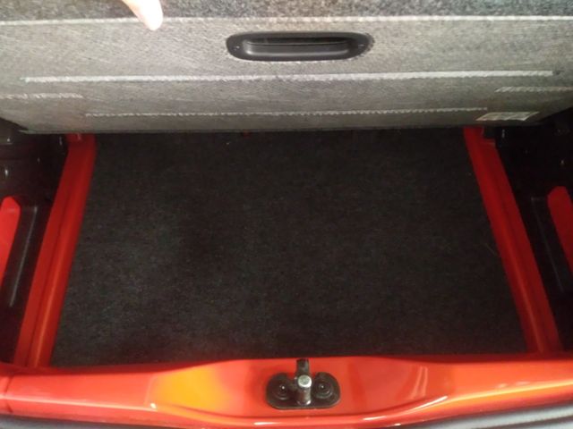 VolksWagen UP! 2014-02 190306-24