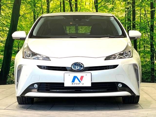 Toyota PRIUS 2019-01 180444-14