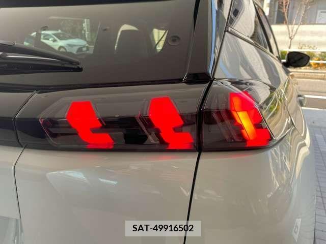 Peugeot 2008 2022-09 332900-13