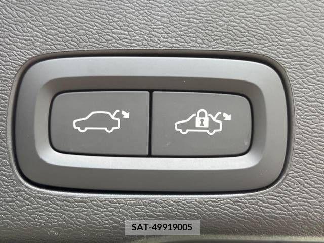 Volvo XC60 2022-11 288830-14