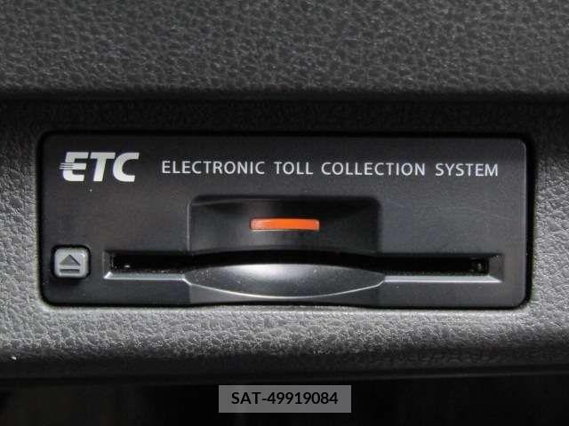 Nissan LEAF 2018-05 297884-12