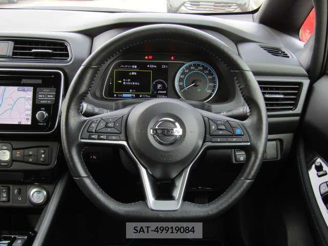 Nissan LEAF 2018-05 297884-15