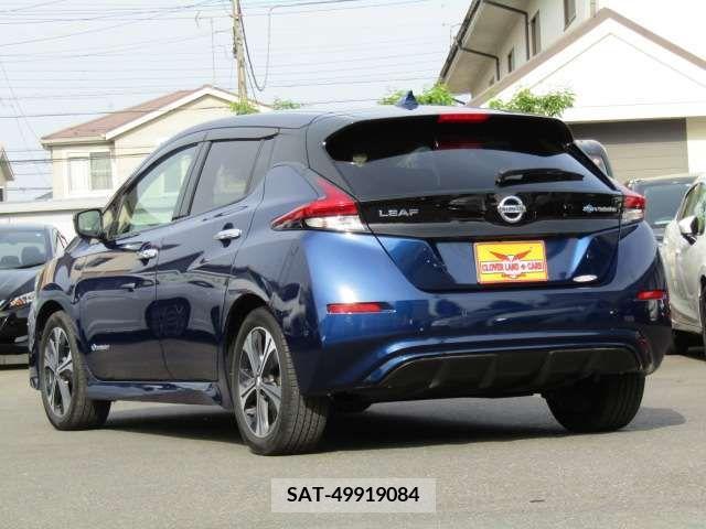 Nissan LEAF 2018-05 297884-8