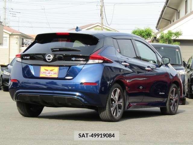 Nissan LEAF 2018-05 297884-7