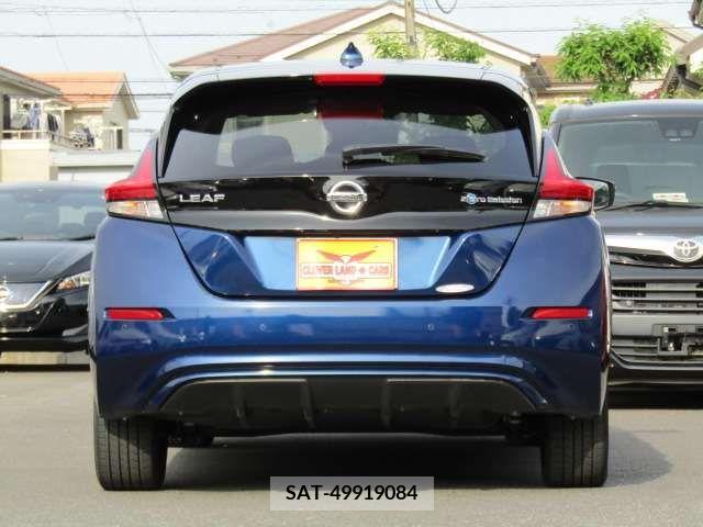 Nissan LEAF 2018-05 297884-5