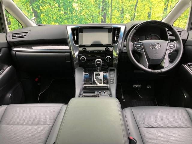 Toyota ALPHARD 2022-11 186890-1