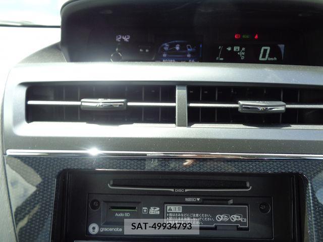Toyota PRIUS ALPHA 2018-08 322188-9