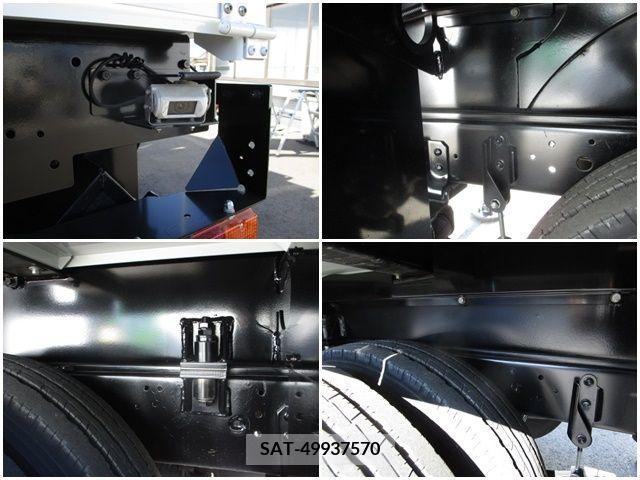 Hino DUTRO 2021-05 215573-17