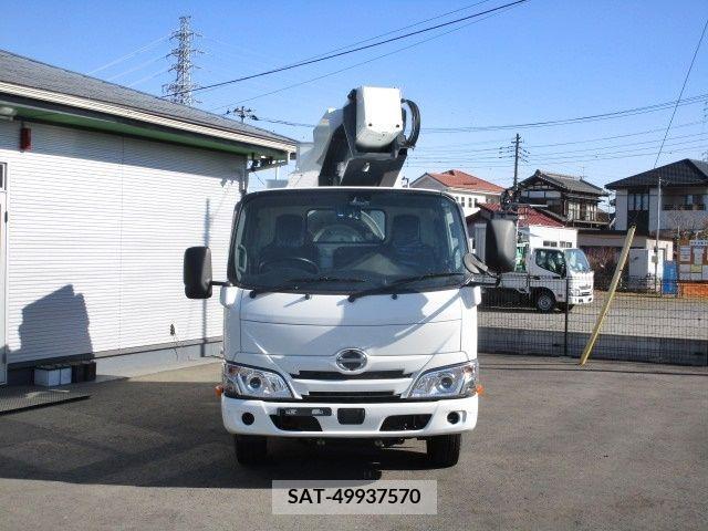 Hino DUTRO 2021-05 215573-1