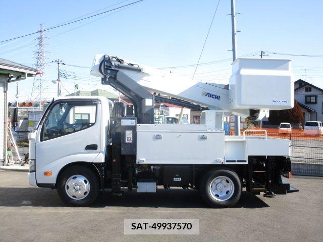 Hino DUTRO 2021-05 215573-3