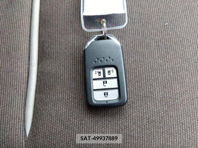 Honda e 2017-07 218143-8