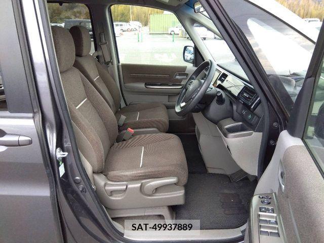 Honda e 2017-07 218143-4