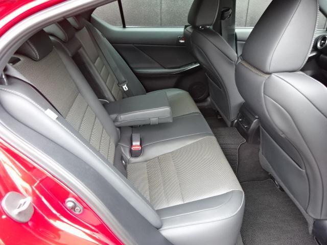 Lexus IS 2021-07 1827-11