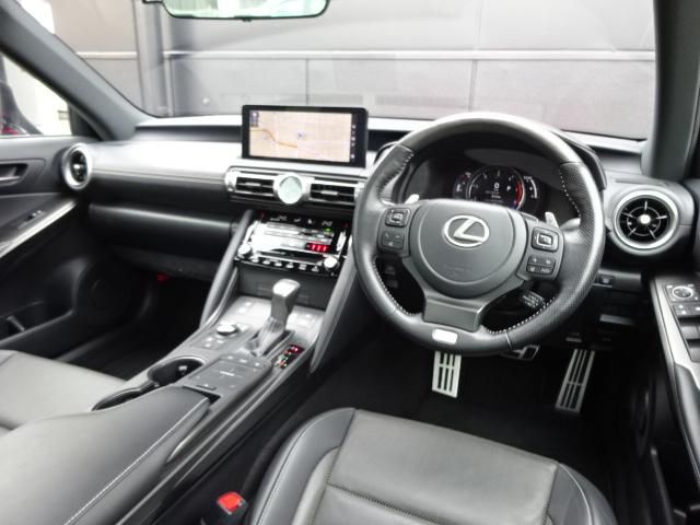 Lexus IS 2021-07 1827-13