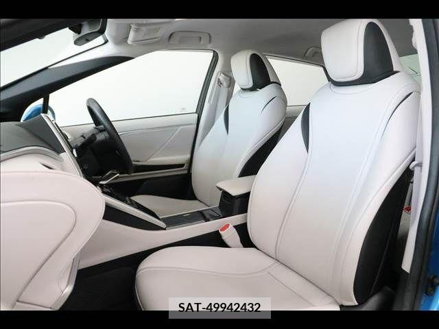 Toyota Mirai 2015-06 308010-17