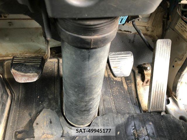 Isuzu FORWARD 2011-08 270302-14
