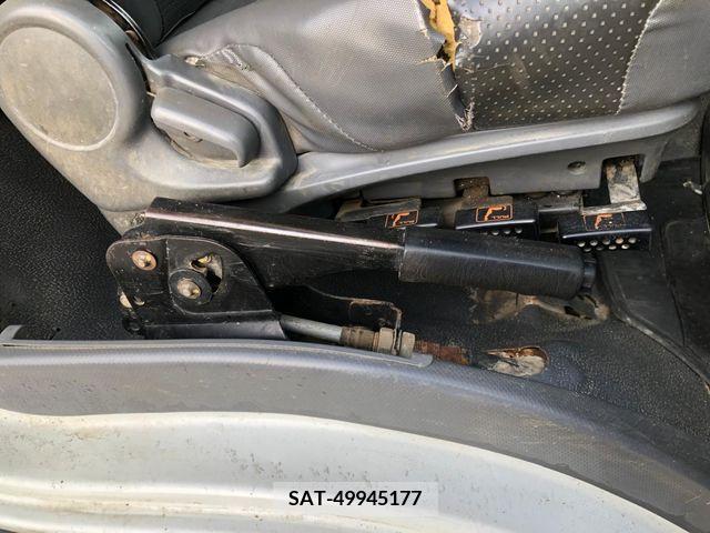 Isuzu FORWARD 2011-08 270302-13