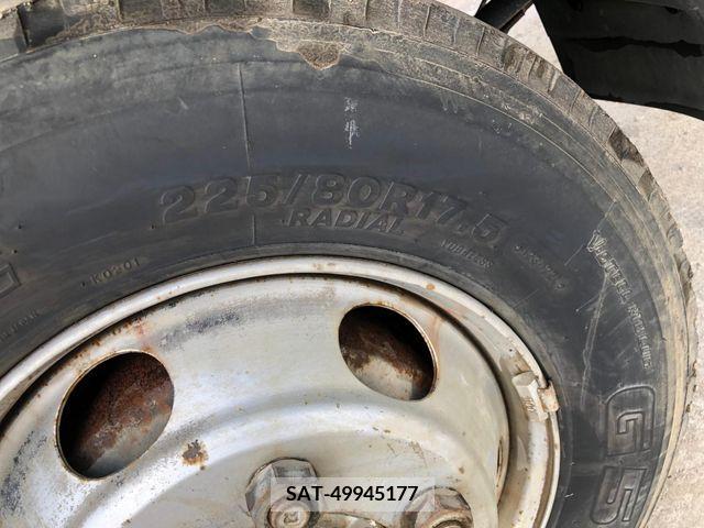 Isuzu FORWARD 2011-08 270302-9