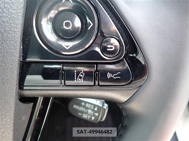 Toyota PRIUS 2022-07 281932-16
