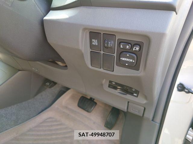 Toyota PRIUS 2010-09 247383-12