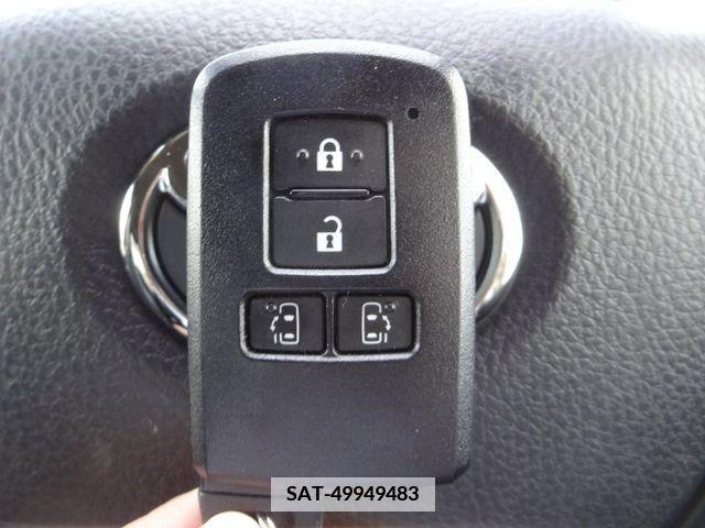 Toyota NOAH 2018-12 336697-22
