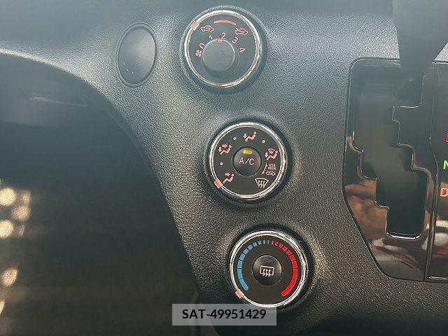 Toyota SIENTA 2015-11 298406-14
