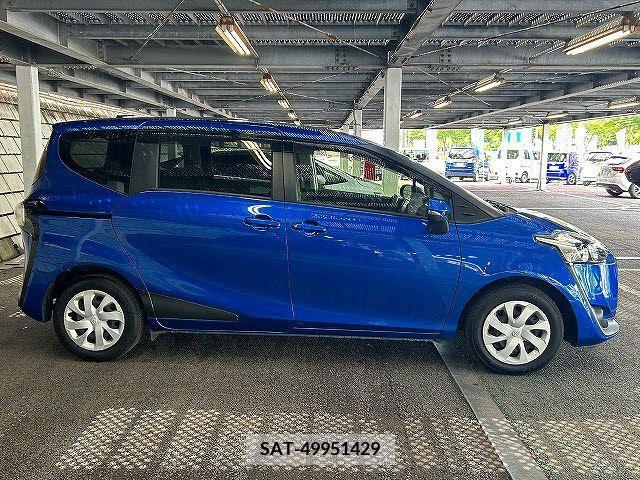 Toyota SIENTA 2015-11 298406-17