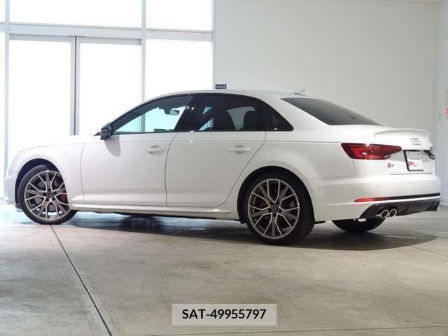 Audi S4 2019-09 382638-5