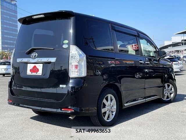 Toyota VOXY 2014-01 289163-2