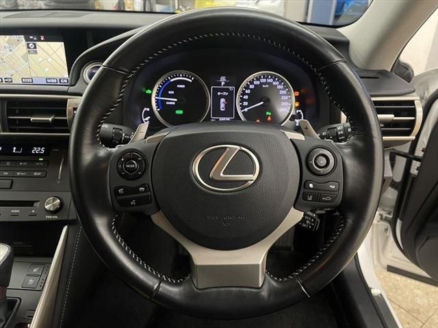 Lexus IS 2015-10 21450-22